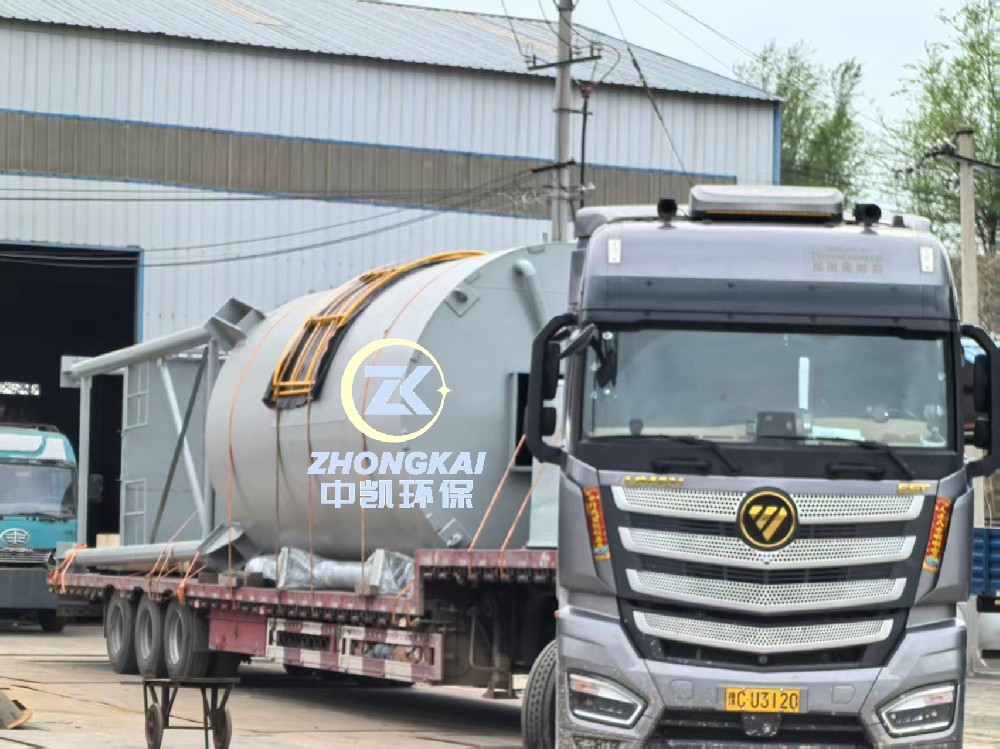 雙倉(cāng)啟程！中凱環(huán)保兩套50m3石灰料倉(cāng)順利裝車(chē)，奔赴甘肅巨化項(xiàng)目現(xiàn)場(chǎng)